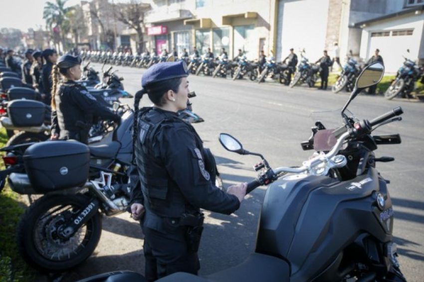 Mayra y el ministro Alonso inauguraron la nueva base del Grupo De Prevención Motorizada en Quilmes